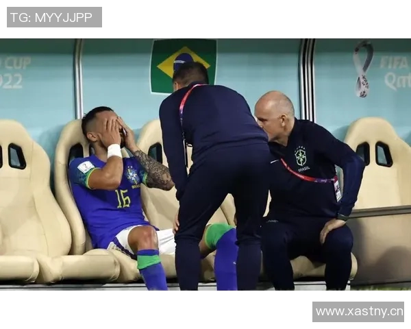 卢卡斯盛赞门德斯为世界顶级左后卫强调二人能共存于球队竞争中