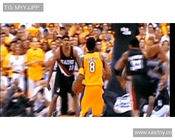 狄龙超远助攻阿伦上反篮湖人紧急喊停恶人空接瞬间