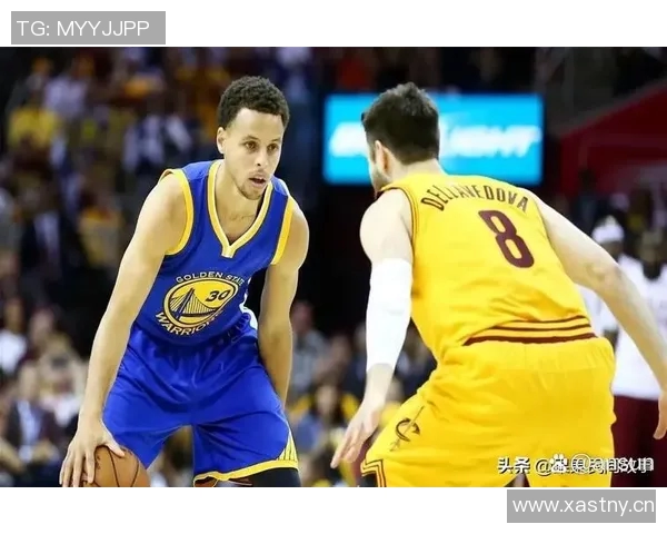 科尔盛赞库里在球队中的核心地位一切战术围绕他展开 科尔盛赞库里在球队中的核心地位一切战术围绕他展开