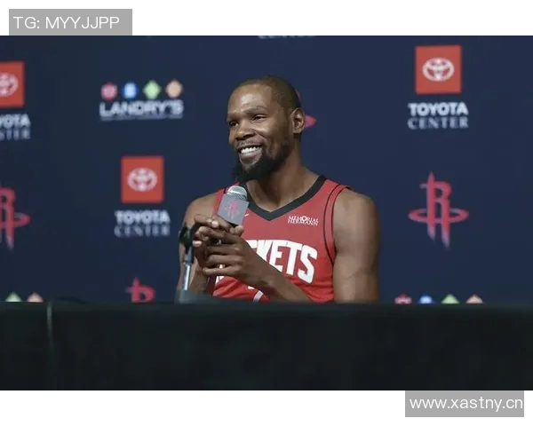 杜兰特赞火箭队凝聚力强大队友间沟通坦诚无阻 杜兰特赞火箭队凝聚力强大队友间沟通坦诚无阻