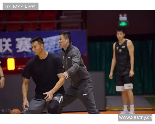 姚明在中国赛重聚老友期待与一哥探讨养老金话题