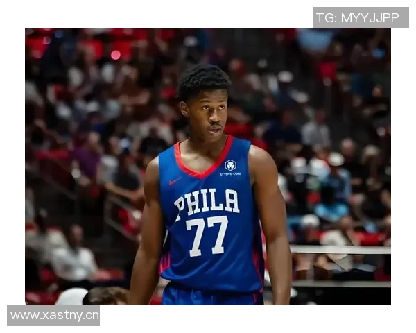 埃奇库姆谈与恩比德搭档心得:随时准备好出手投篮的关键秘诀 埃奇库姆谈与恩比德搭档心得:随时准备好出手投篮的关键秘诀