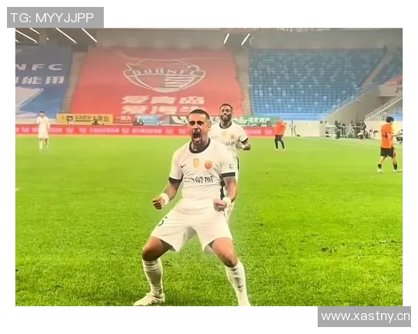 莱昂纳多自信球队本赛季争冠成功期待瓦科争夺金靴荣耀 莱昂纳多自信球队本赛季争冠成功期待瓦科争夺金靴荣耀