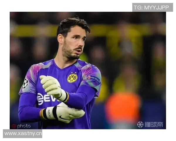 亨特膝盖受伤缺席下半场阿特金森称不必冒险继续比赛 亨特膝盖受伤缺席下半场阿特金森称不必冒险继续比赛