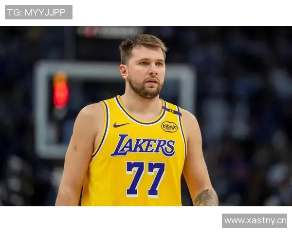 湖人揭幕战球员评分揭晓东契奇独领风骚新援艾顿惨遭D级评价
